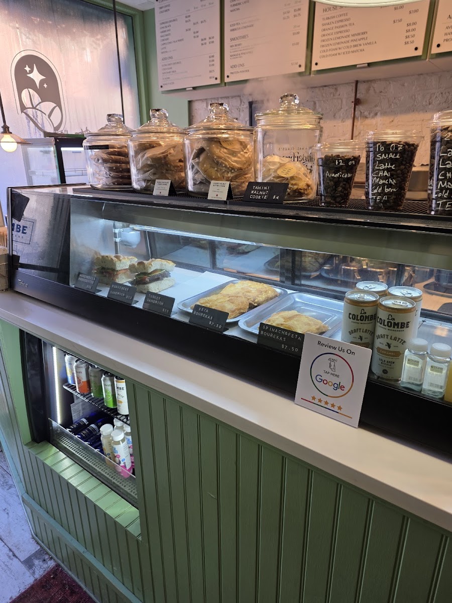 Gemina Coffee Shop Photos 2